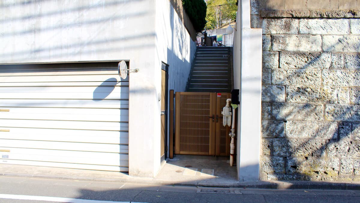 スタジオエントランス