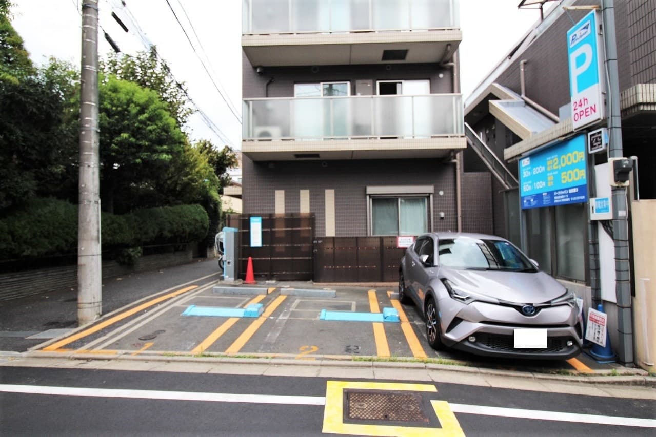 池尻セレクトハウス,コインパーキング