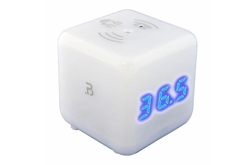 非接触型の体温計の紹介写真