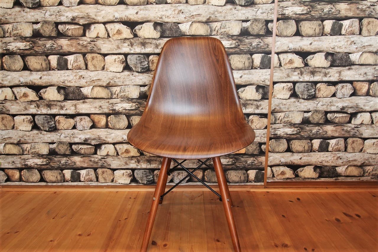 木製チェアの写真