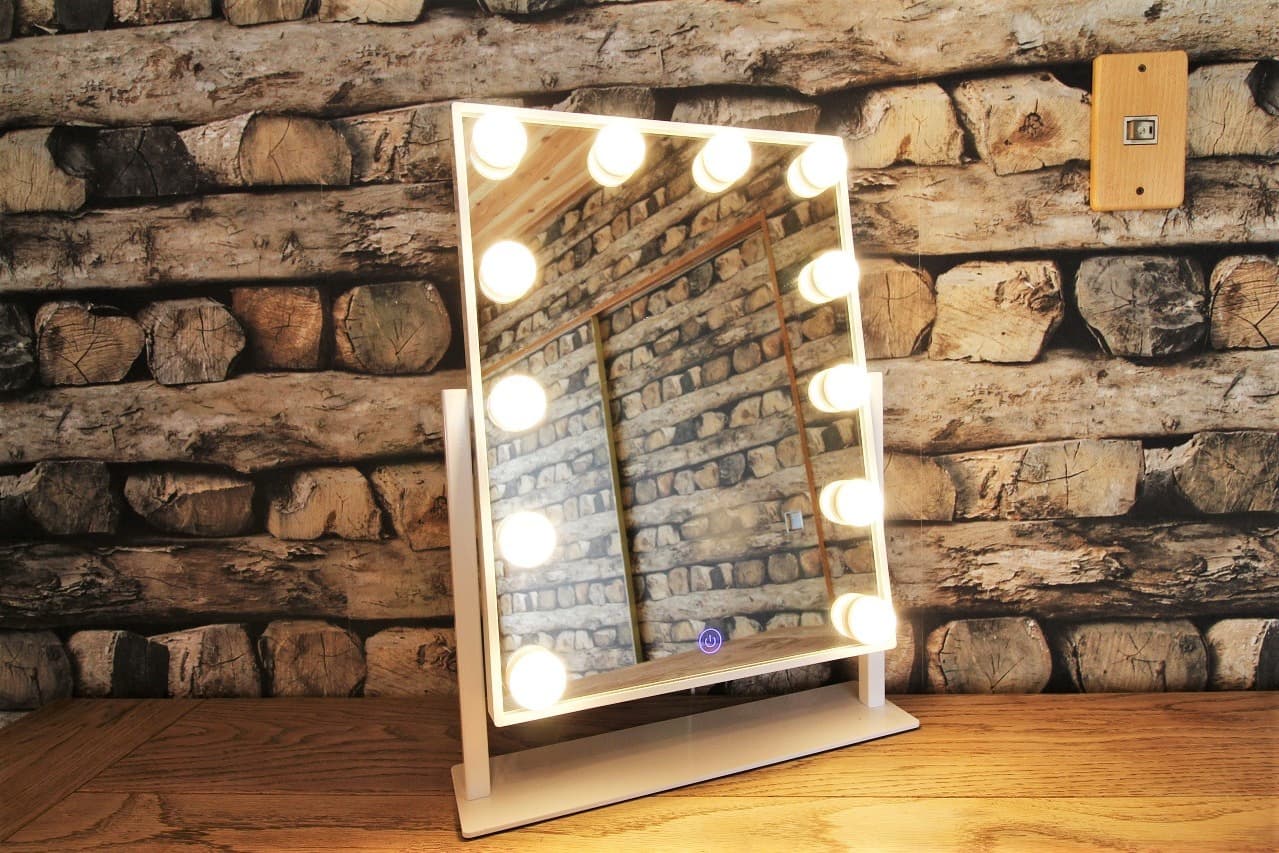 ハリウッドミラーの紹介写真